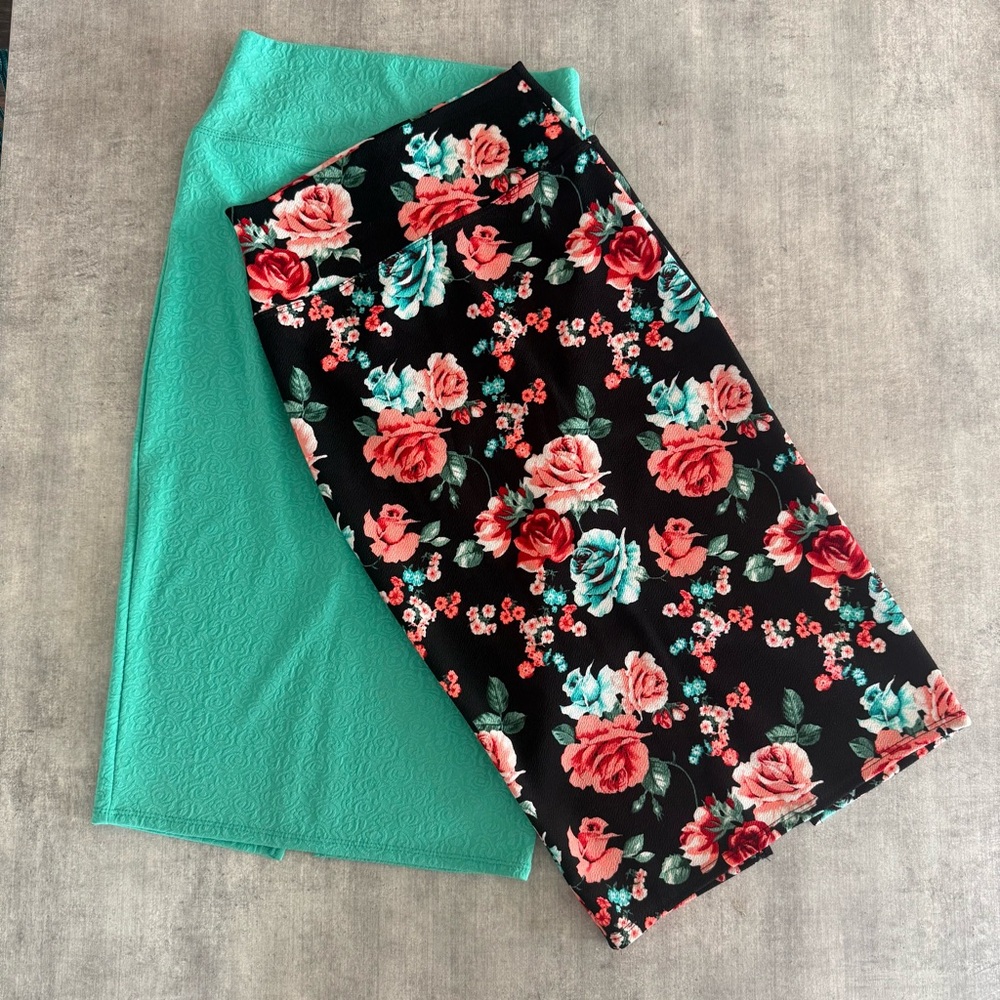 Derek Heart Black Floral & Teal Skirt